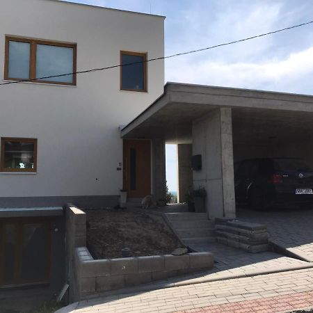 Soukromy Pokoj S Kuchyni A Koupelnou V Radovce Nove Mesto na Morave Exterior foto